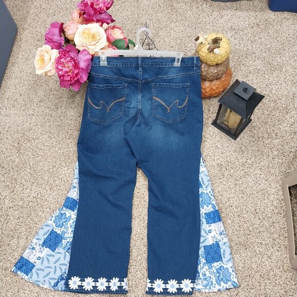 3041 Size 22PW Diane Gilman Upcycled Bell-Bottoms - Picture 4 of 5